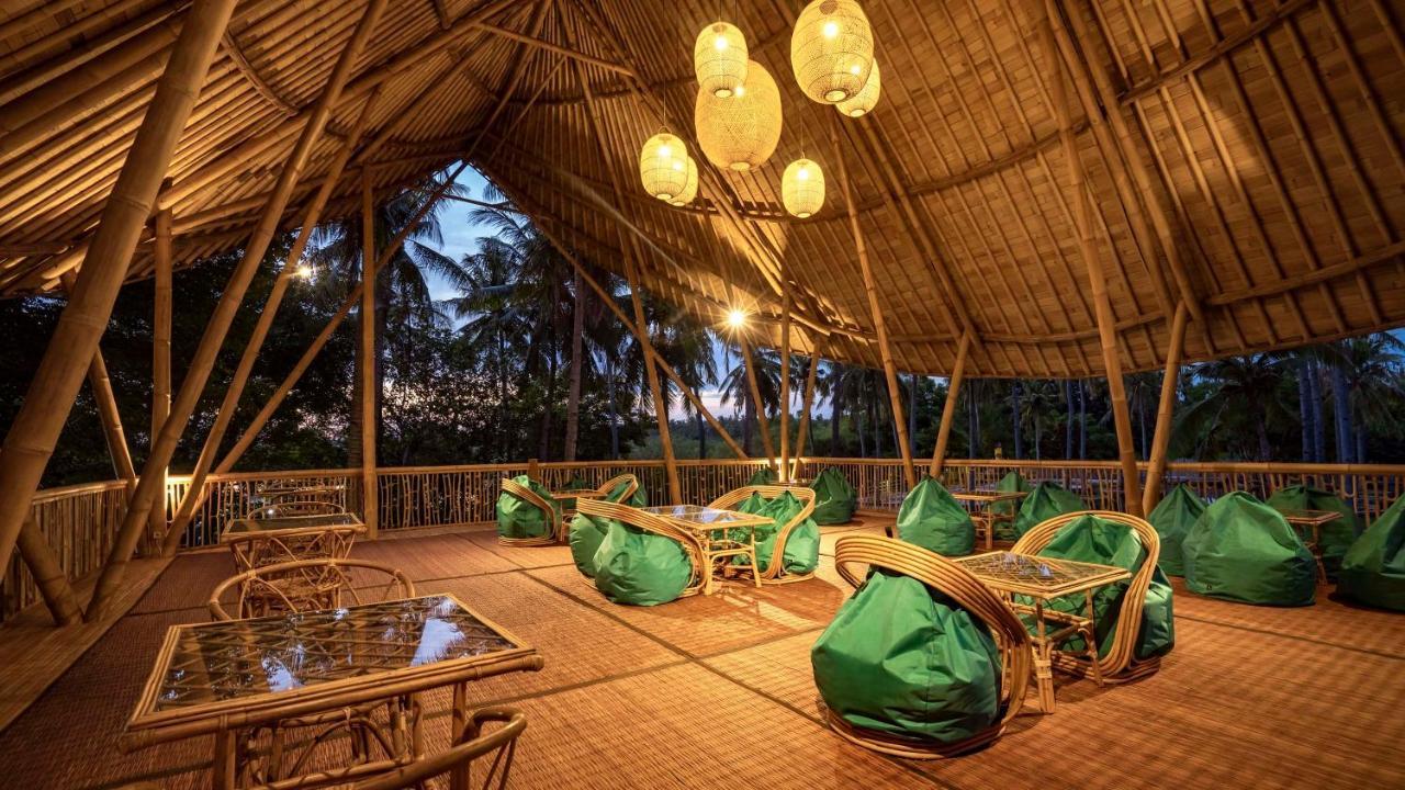 גילי מנו Pravasa Gili Resort By Kajane מראה חיצוני תמונה